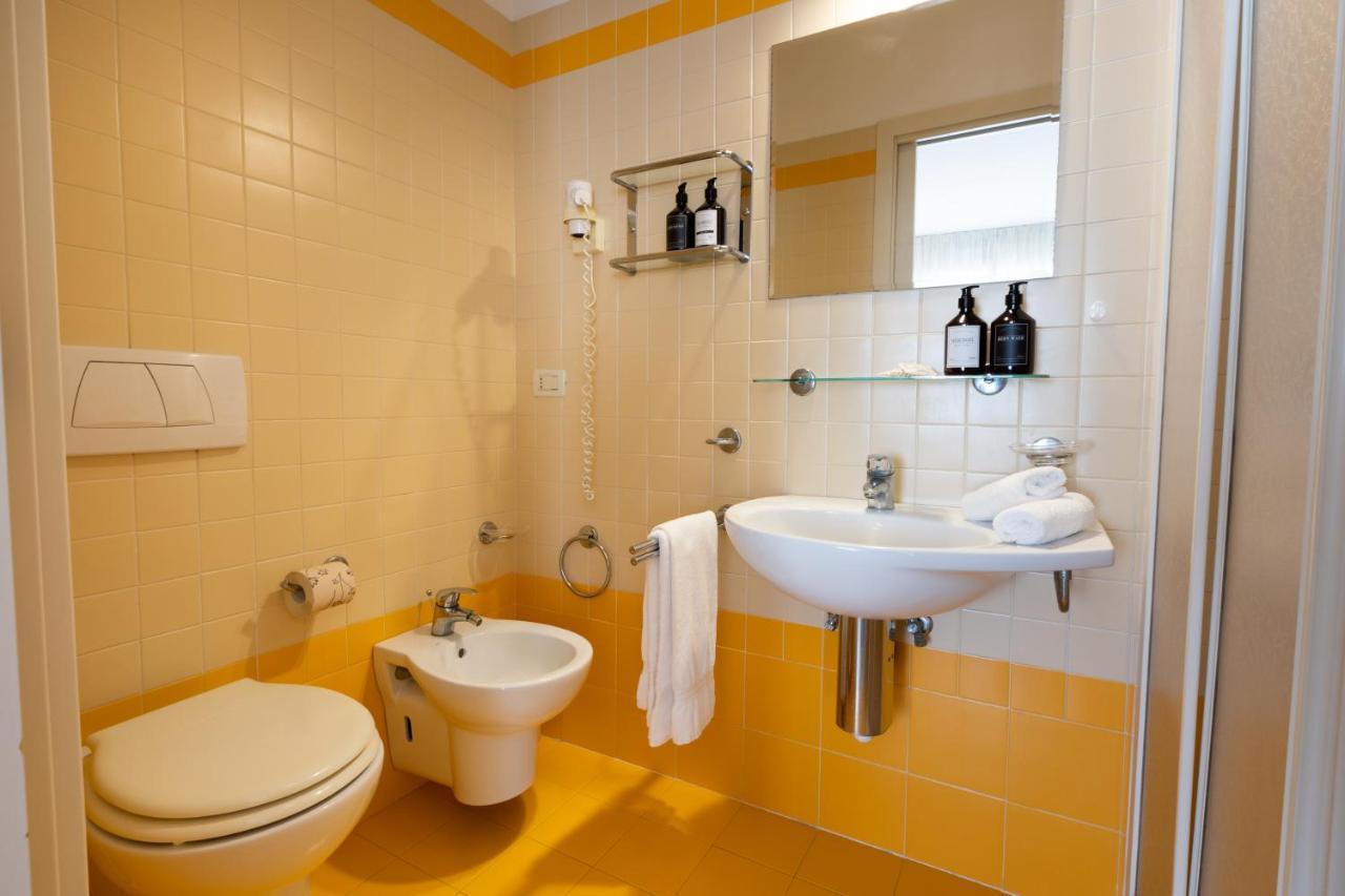 ريميني Residence Mimosa المظهر الخارجي الصورة