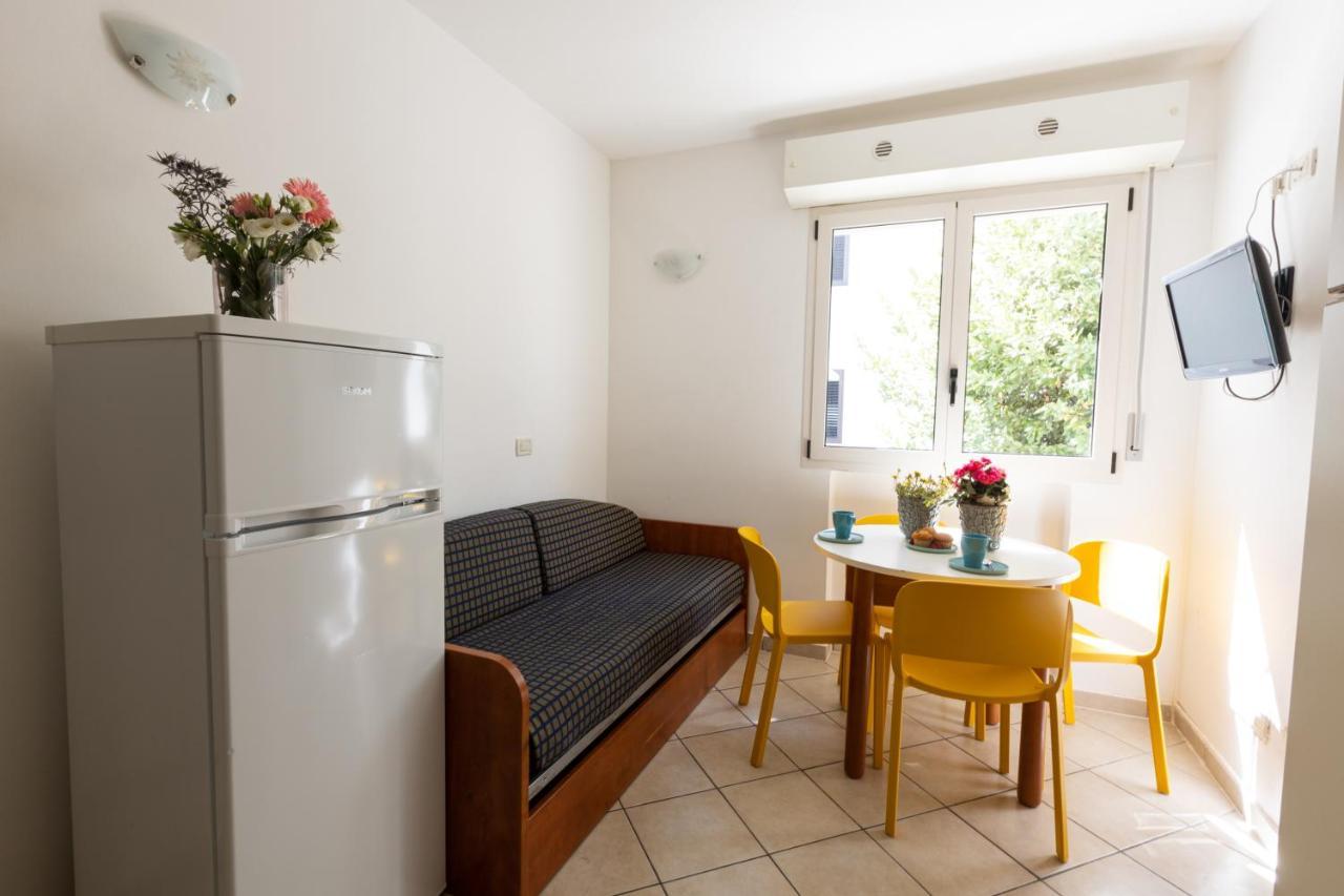 ريميني Residence Mimosa المظهر الخارجي الصورة