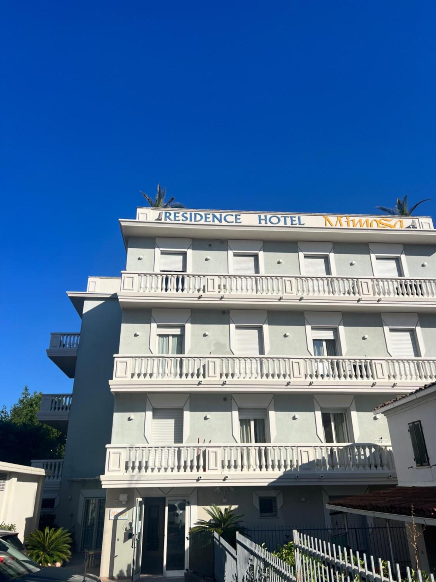ريميني Residence Mimosa المظهر الخارجي الصورة